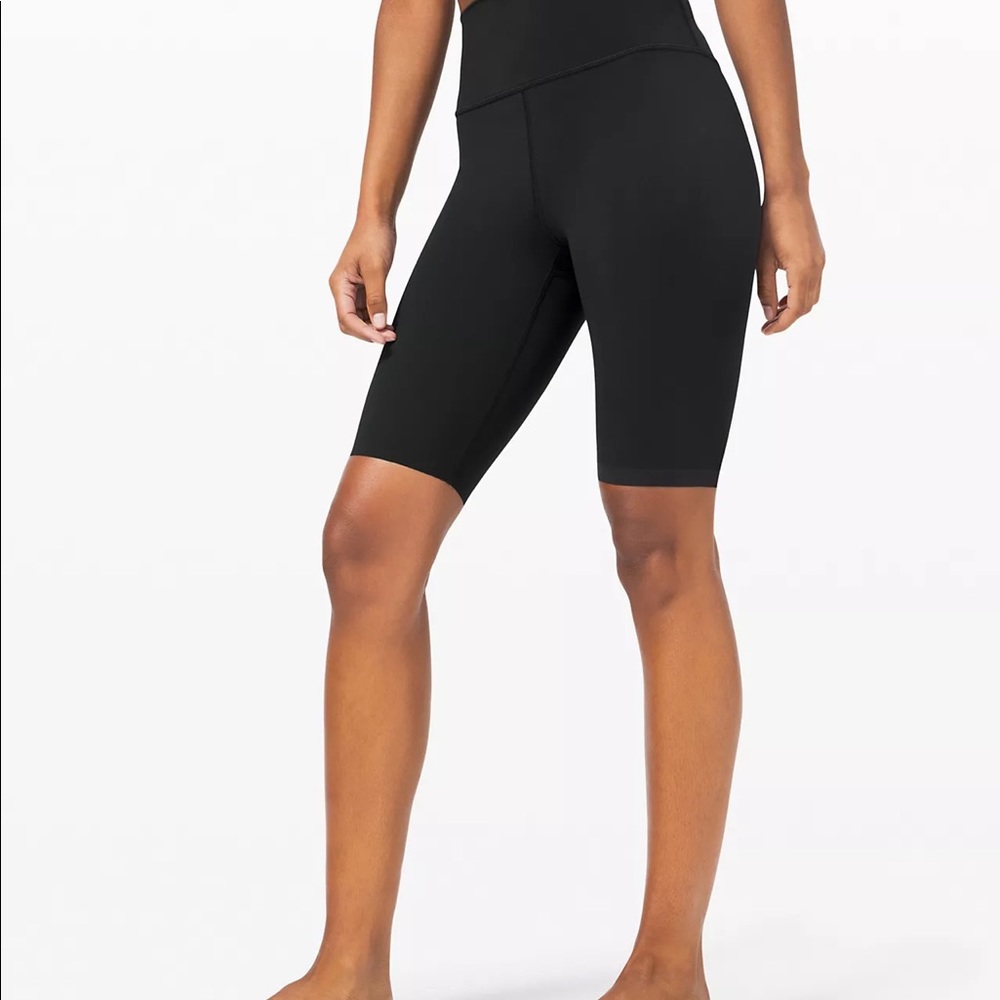 Lululemon size 4 biker shorts 10” inseam
